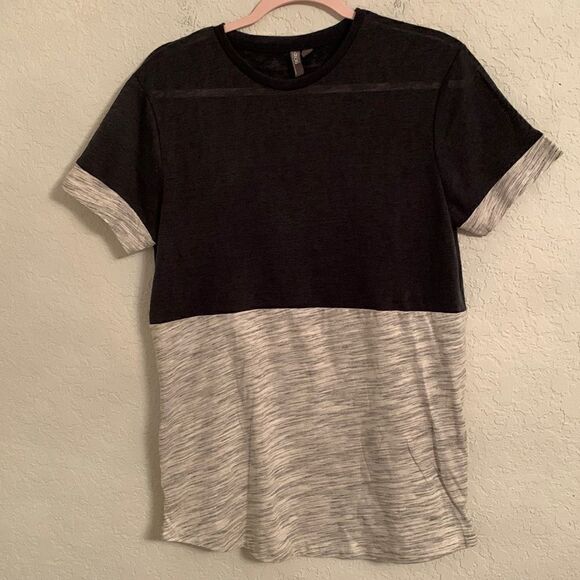 Asos Women’s T- Shirt Size Small - Picture 1 of 8